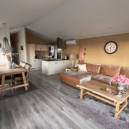 Chalet Exclusieve ***** Markermeer Bovenkarspel